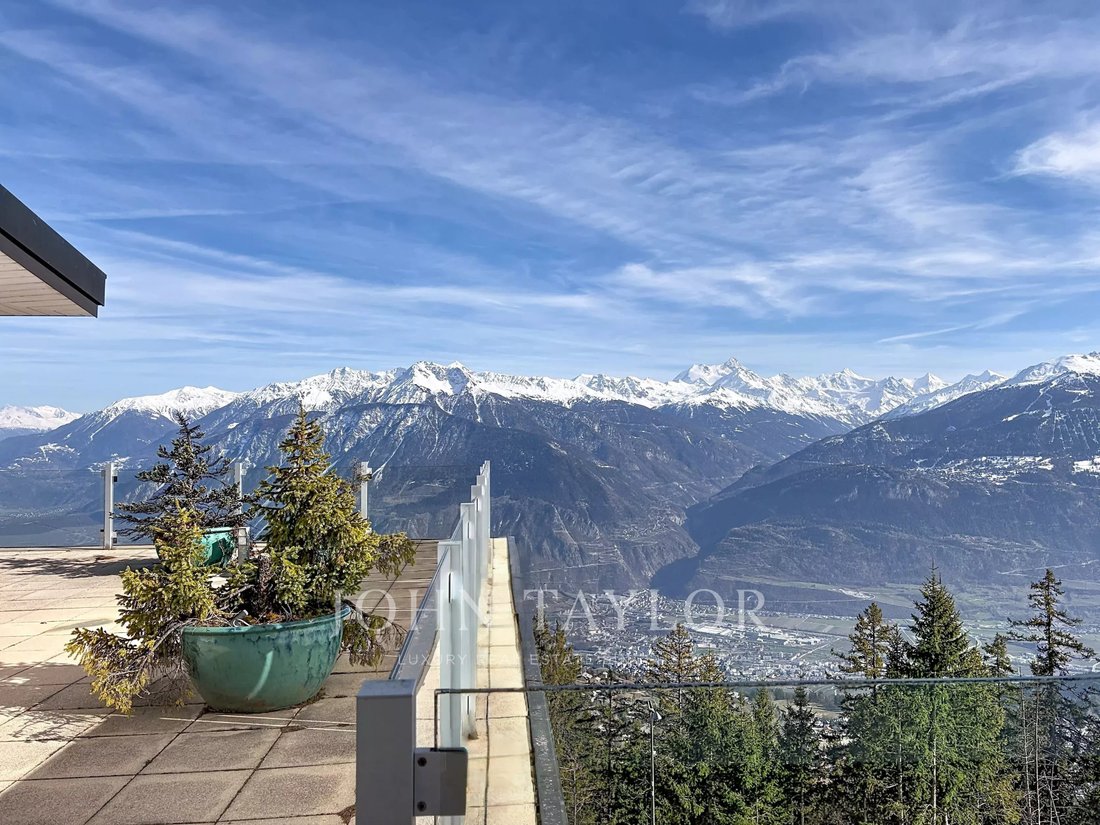Apartment in Crans-Montana, Valais, Switzerland 1 - 10752558