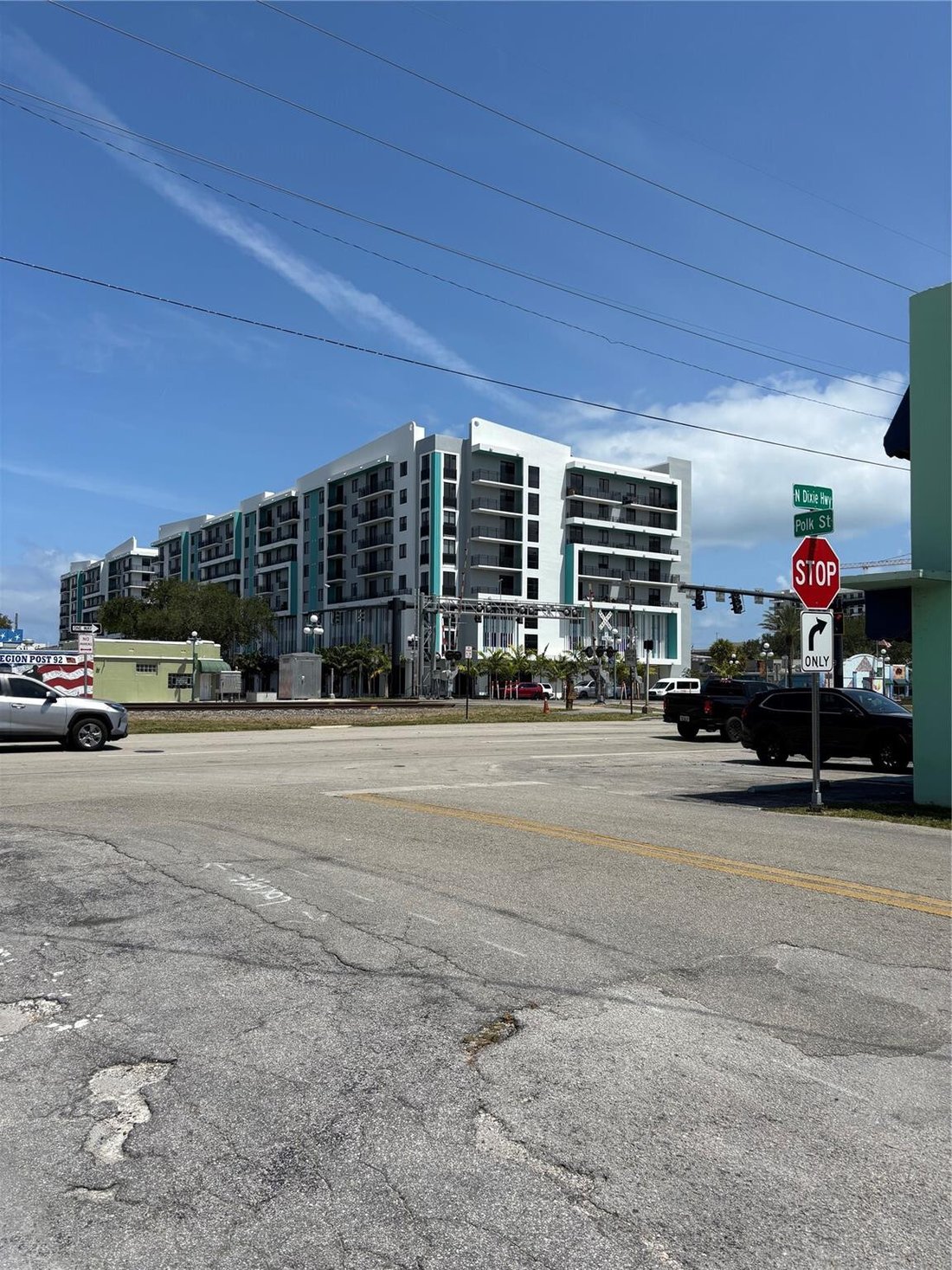 Hollywood, Florida, United States 5 - 16633095