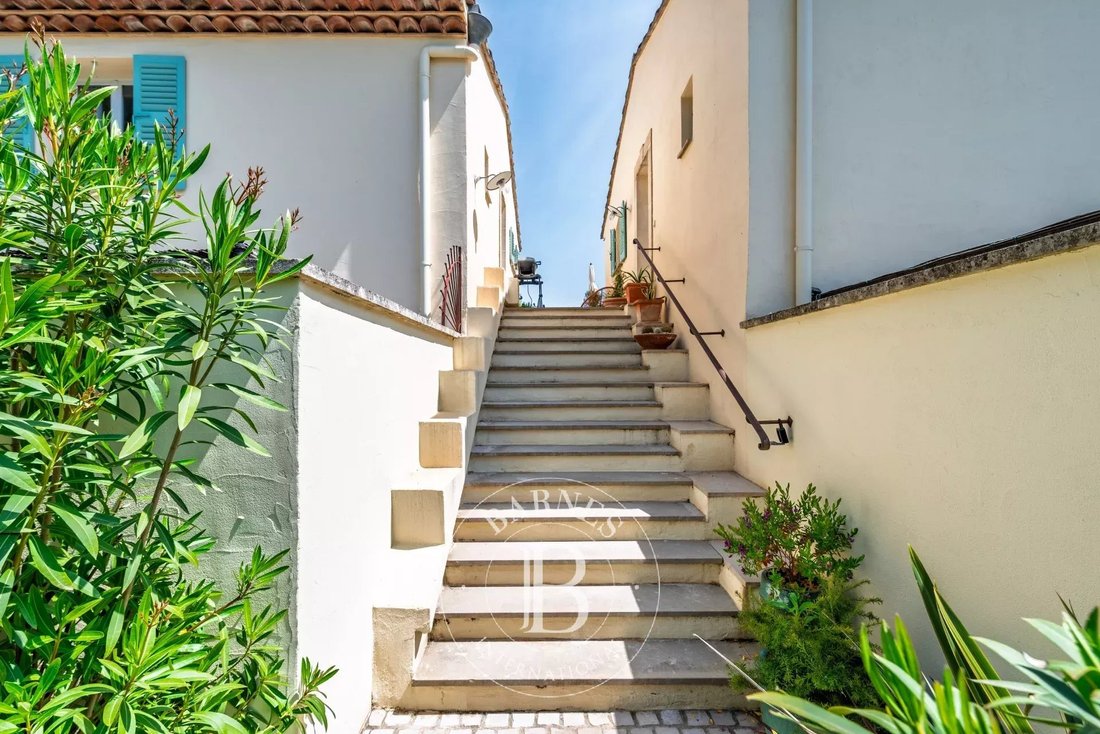 House in La Motte, Provence-Alpes-Côte d'Azur, France 4 - 17810594