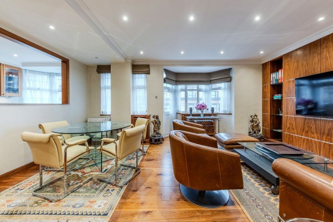 Apartment in Brompton, Kensington And Chelsea, England 1 - 17744241