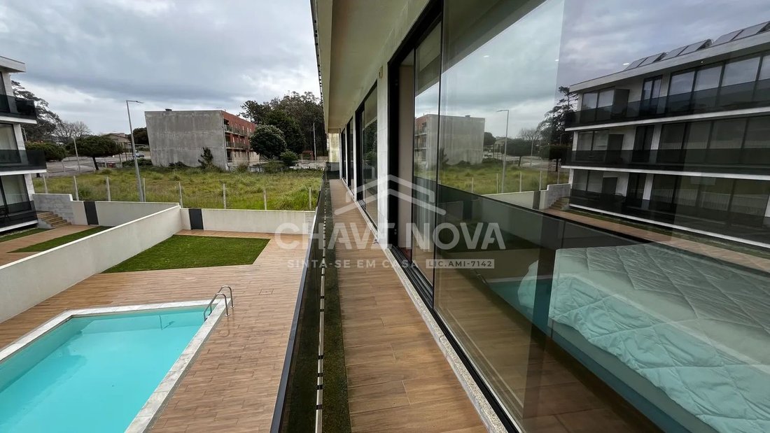 Apartment in Santa Marinha e Sao Pedro da Afurada, Porto District, Portugal 5 - 17809645