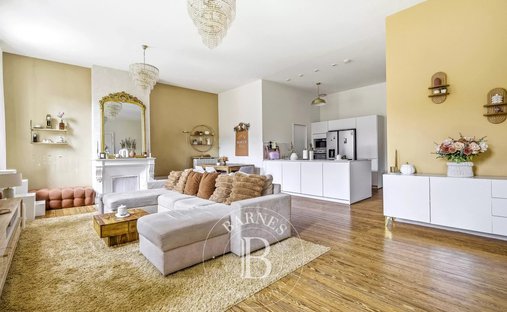 Apartment in Hôtel de Ville-Quinconce-Saint Seurin-Fondaudège, Bordeaux, France 1