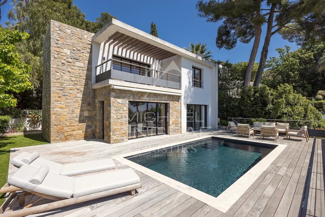 House in Cannes, Provence-Alpes-Côte d'Azur, France 1 - 17725589