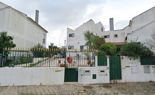House in Carnaxide e Queijas, Lisbon, Portugal 1
