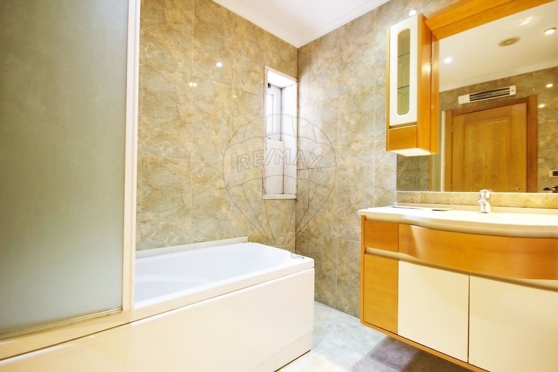 Apartment in Parque das Nacoes, Lisbon, Portugal 1 - 17808972