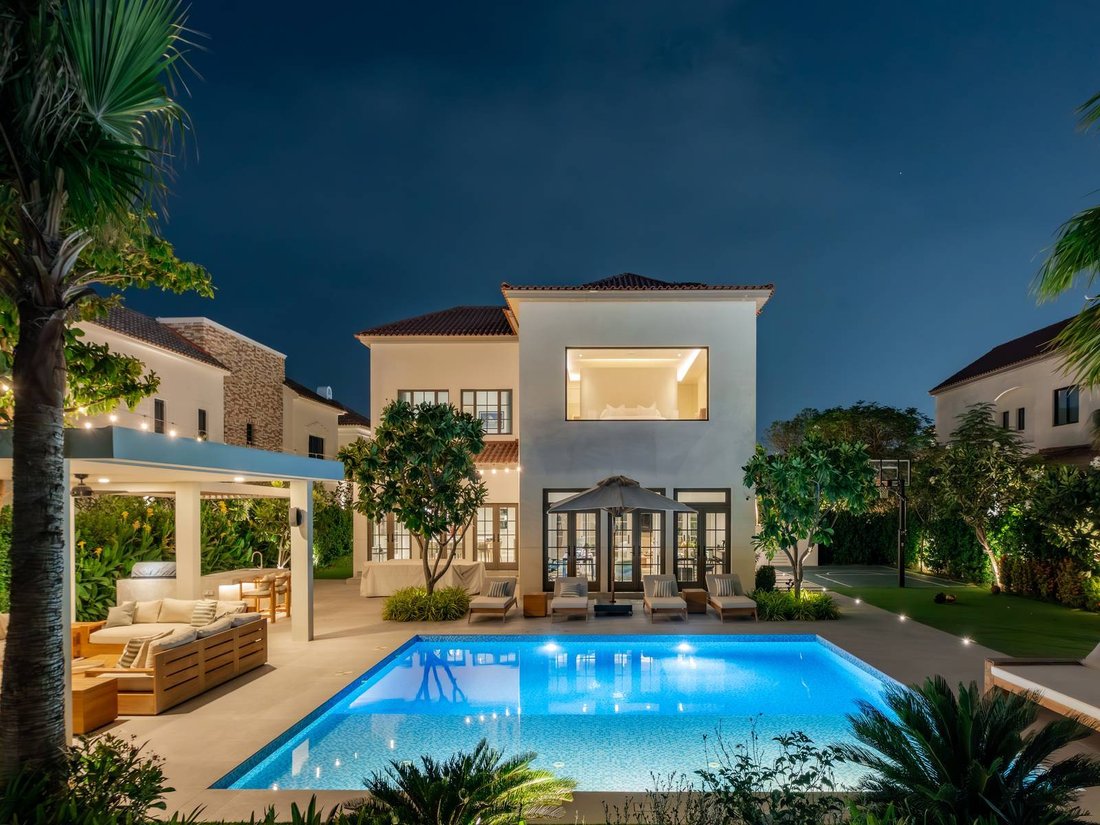 Villa in Jumeirah Golf Estates, Dubai, United Arab Emirates 2 - 17784460