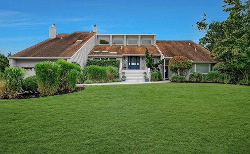 House in Center Moriches, New York, United States 1