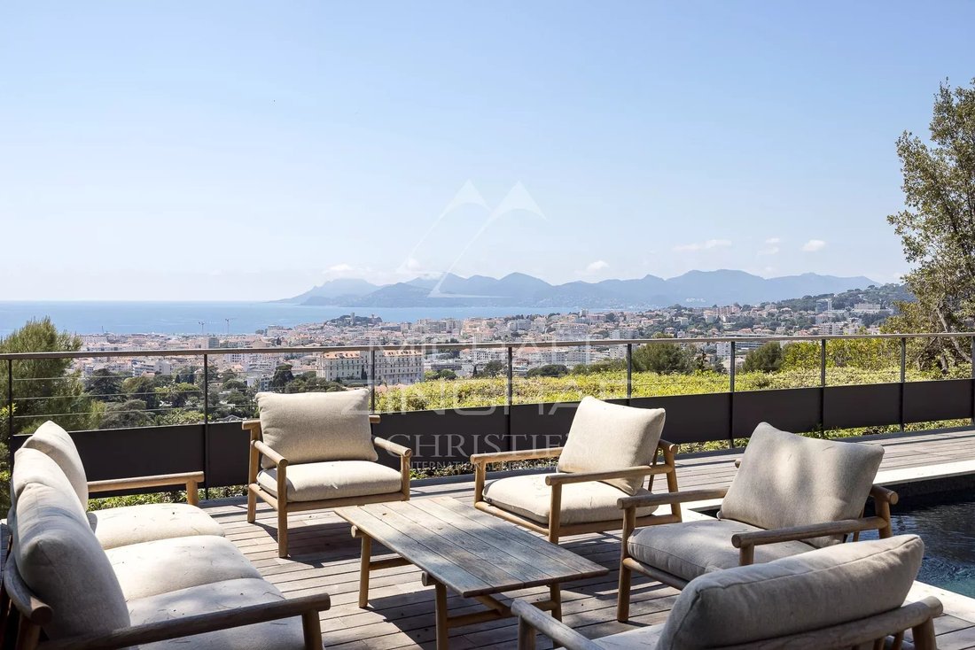 House in Cannes, Provence-Alpes-Côte d'Azur, France 2 - 17725589