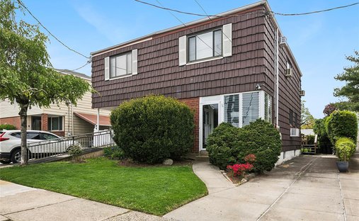 House in New York, New York, United States 1