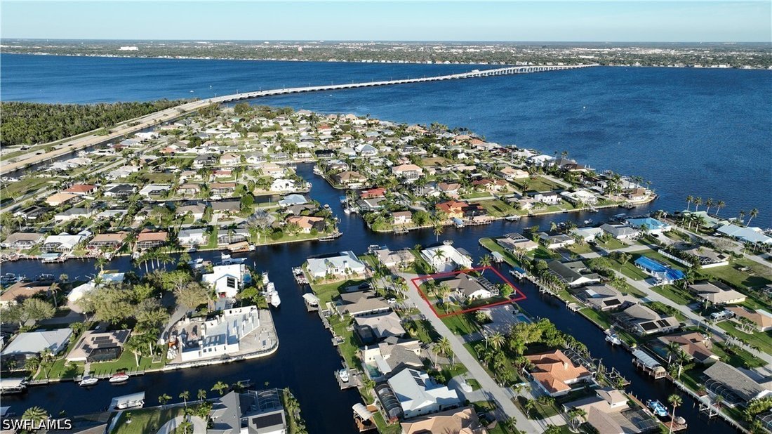 House in Cape Coral, Florida, United States 3 - 17809335