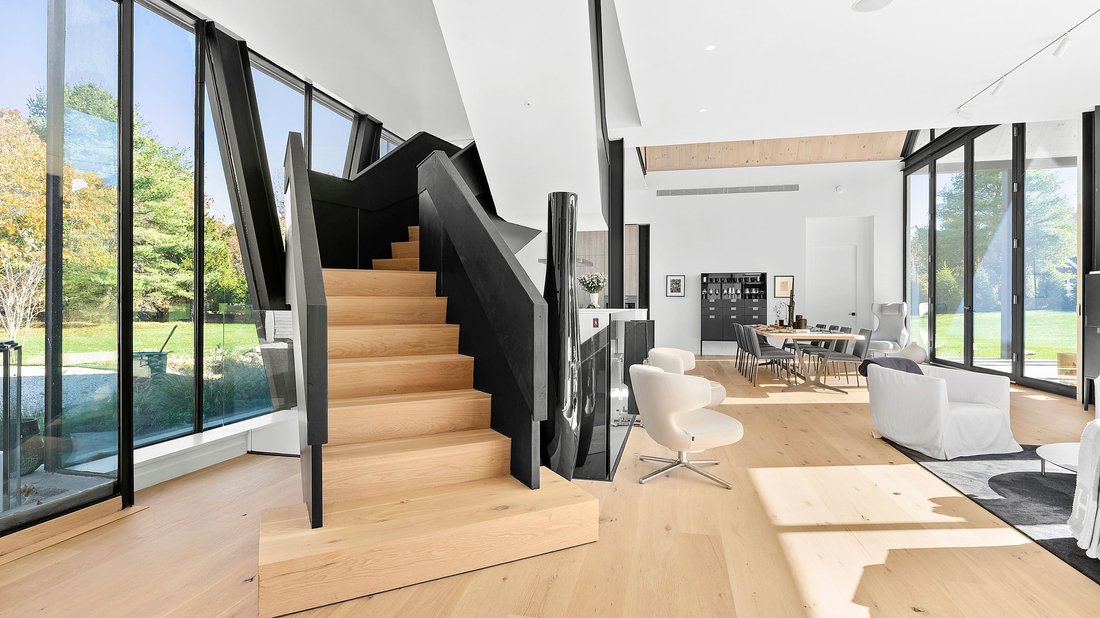 East Hampton, New York, United States 5 - 17809732