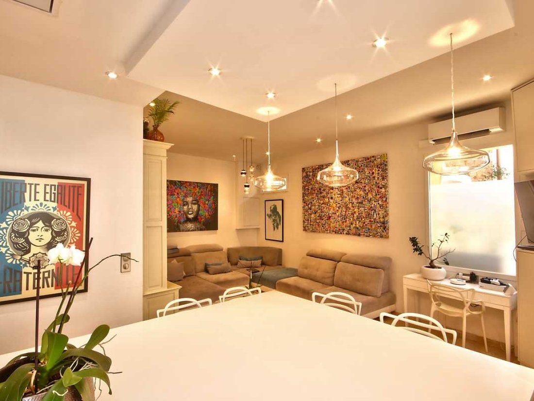 House in Zone Est Diffuse, Saint-Tropez, France 2 - 17373650