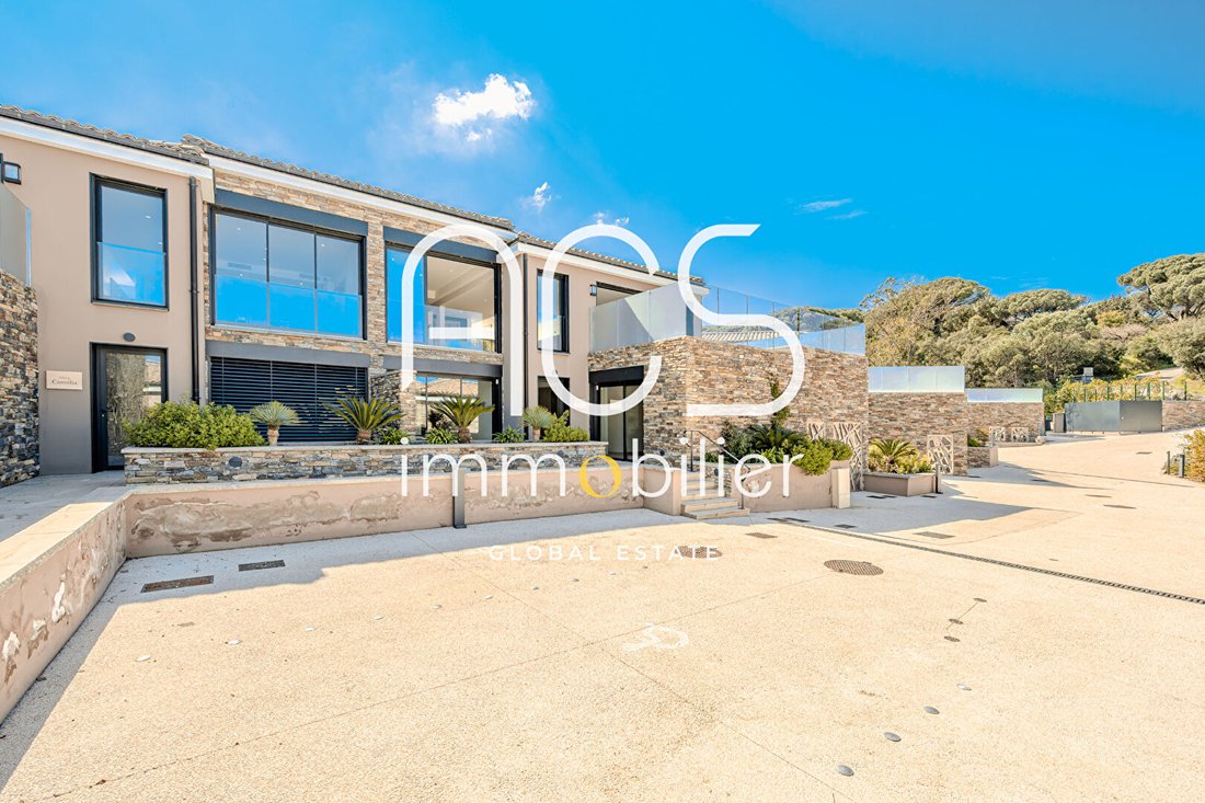 Villa in Gassin, Provence-Alpes-Côte d'Azur, France 2 - 17809962