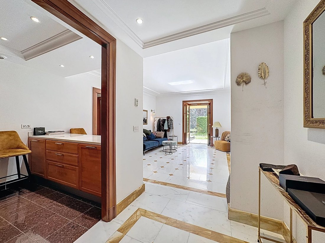Apartment in Camp Long, Cannes, France 5 - 17810560