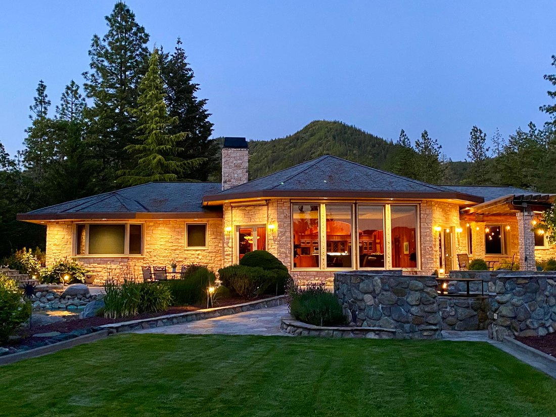 House in Rogue River, Oregon, United States 3 - 17808462