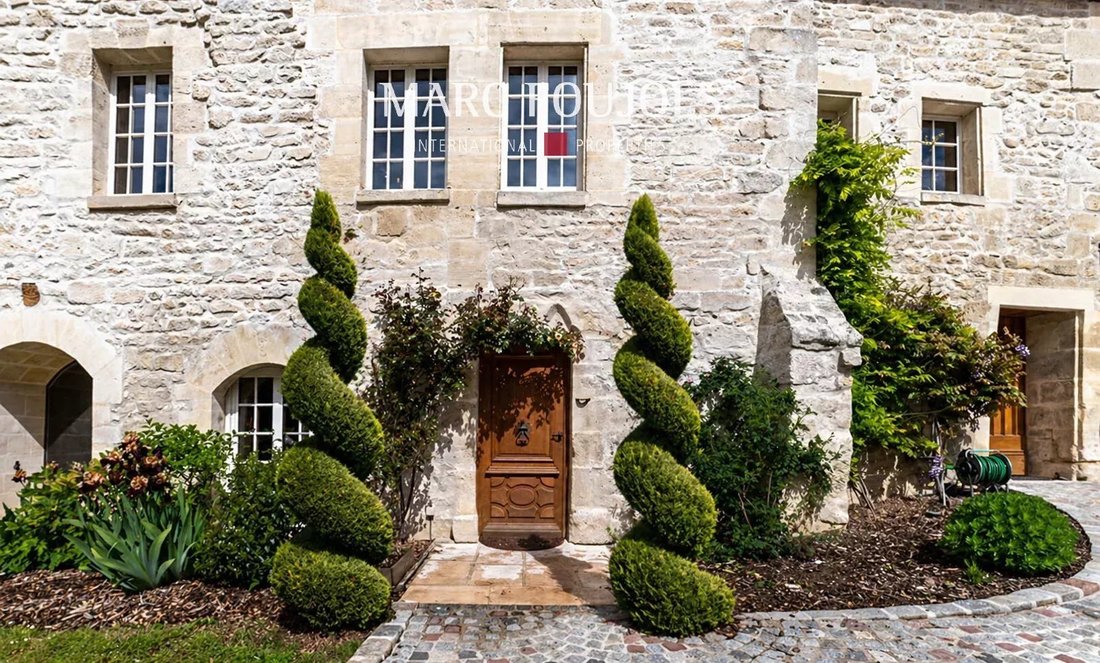 House in Senlis, Hauts-de-France, France 5 - 15009381