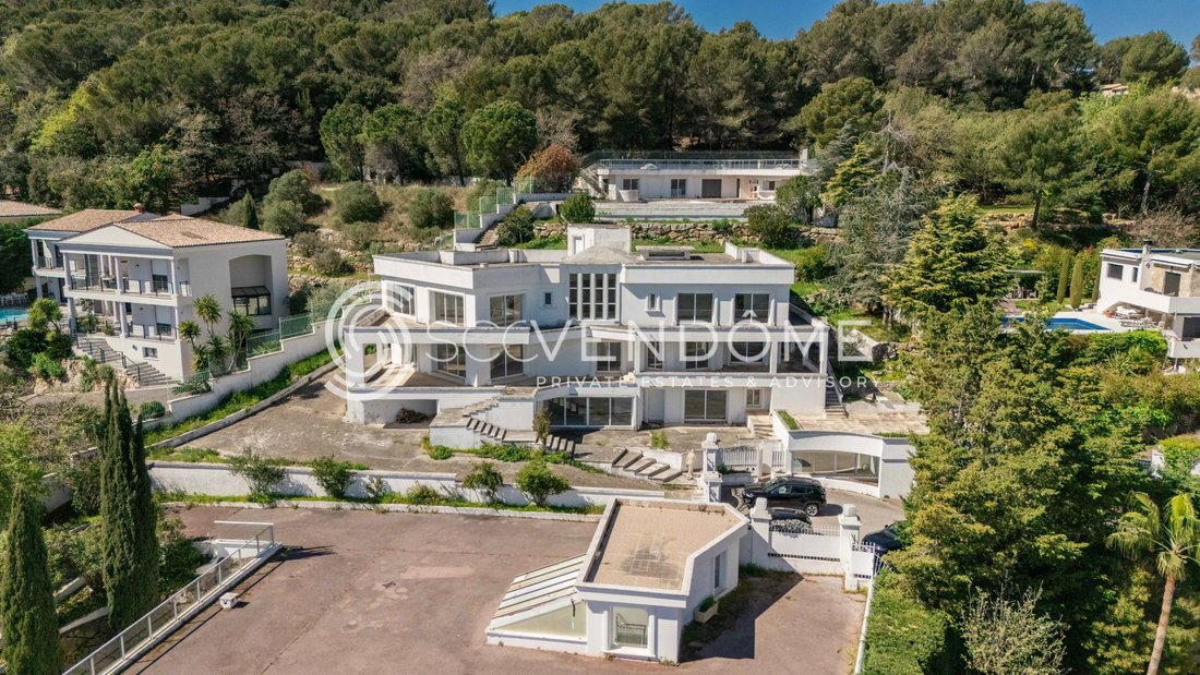 Villa in Les Impiniers-Font de Cine-Vaucontrade, Vallauris, France 1 - 17809624
