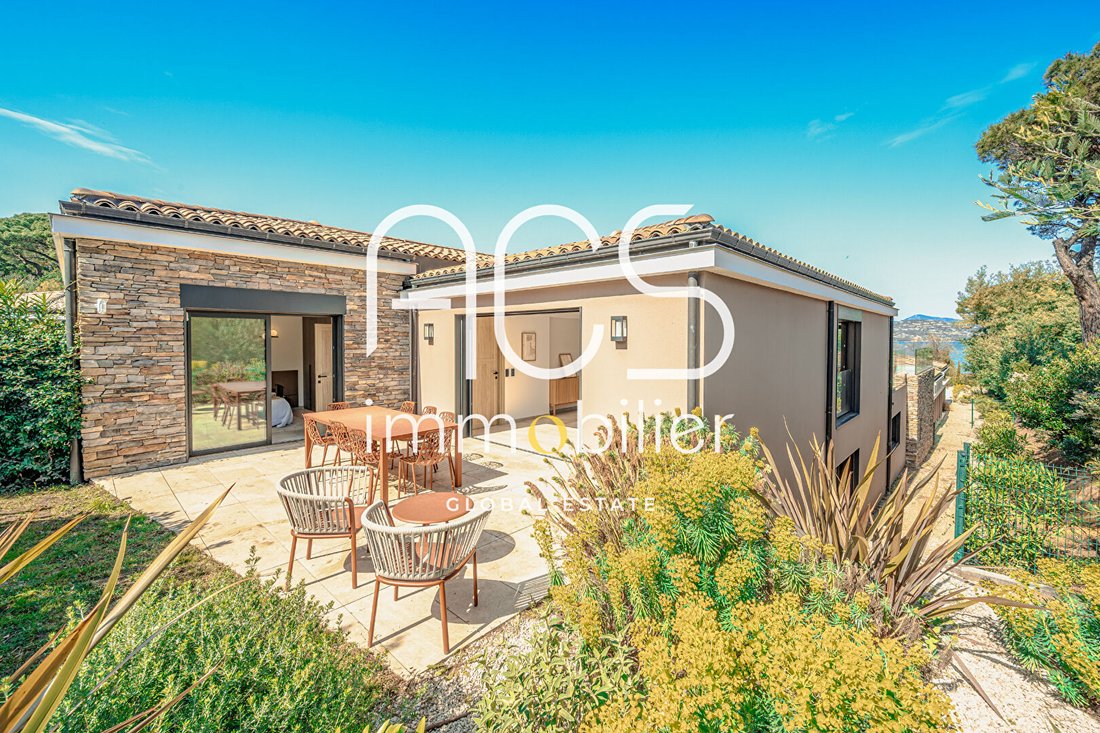 Villa in Gassin, Provence-Alpes-Côte d'Azur, France 2 - 17809958
