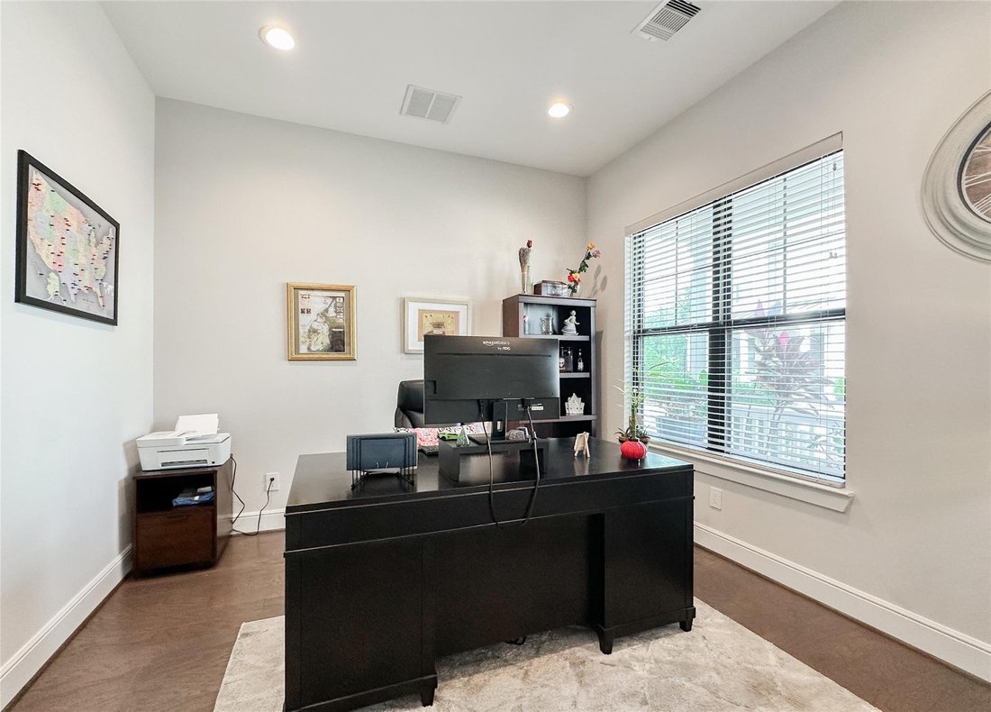 House in Houston, Texas, United States 5 - 17809476
