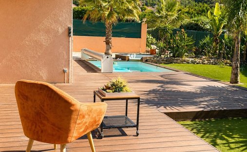 House in Nord Est, Bormes-les-Mimosas, France 1