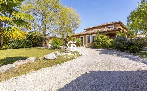 Estate in Brignais, Auvergne-Rhône-Alpes, France 1