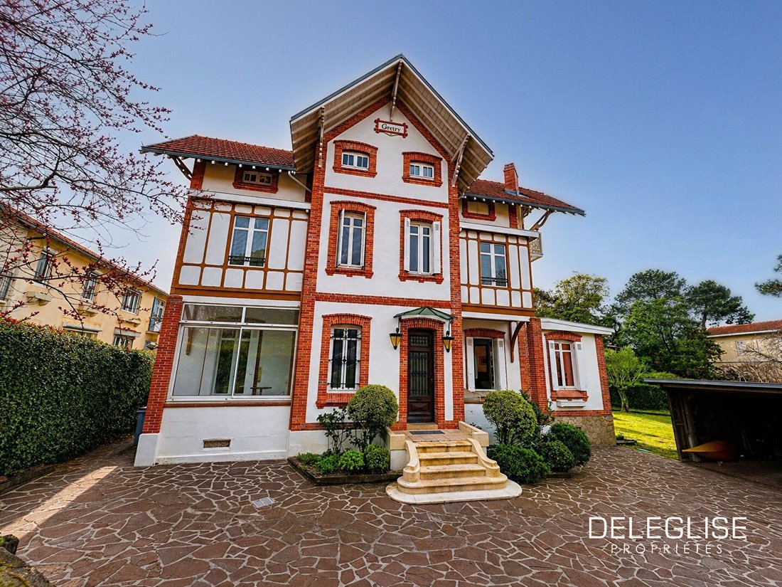 Villa in Pereire-Ville-d'Hiver, Arcachon, France 1 - 16719277