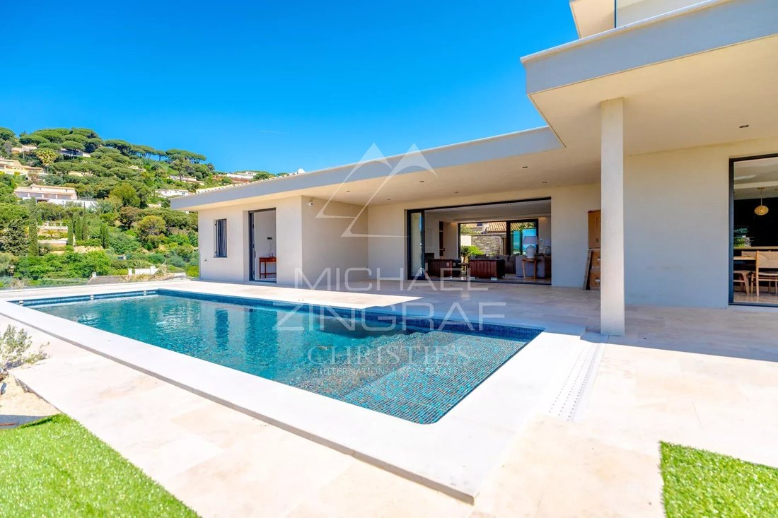 Villa in Nartelle-Noyer-Bellevue-bd des Sardinaux, Sainte-Maxime, France 2 - 17810468