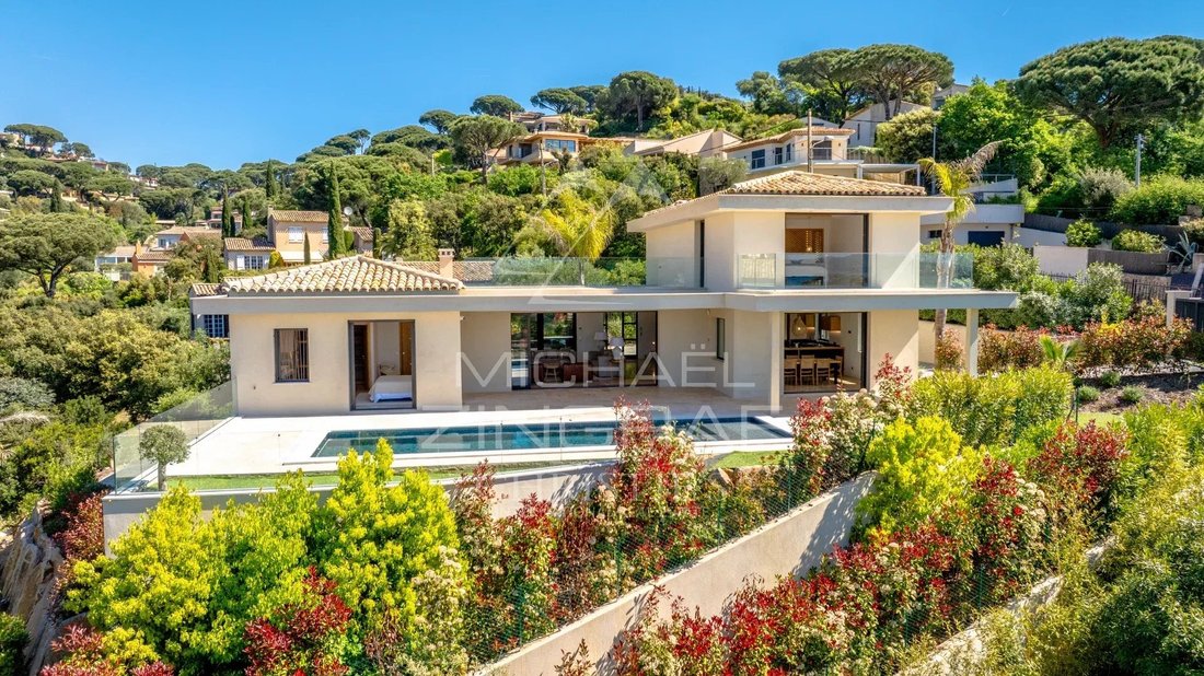 Villa in Nartelle-Noyer-Bellevue-bd des Sardinaux, Sainte-Maxime, France 1 - 17810468