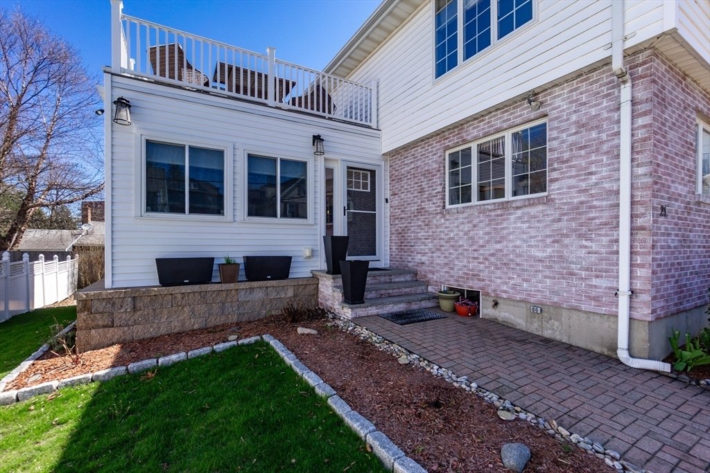 House in Winthrop, Massachusetts, United States 2 - 17809506
