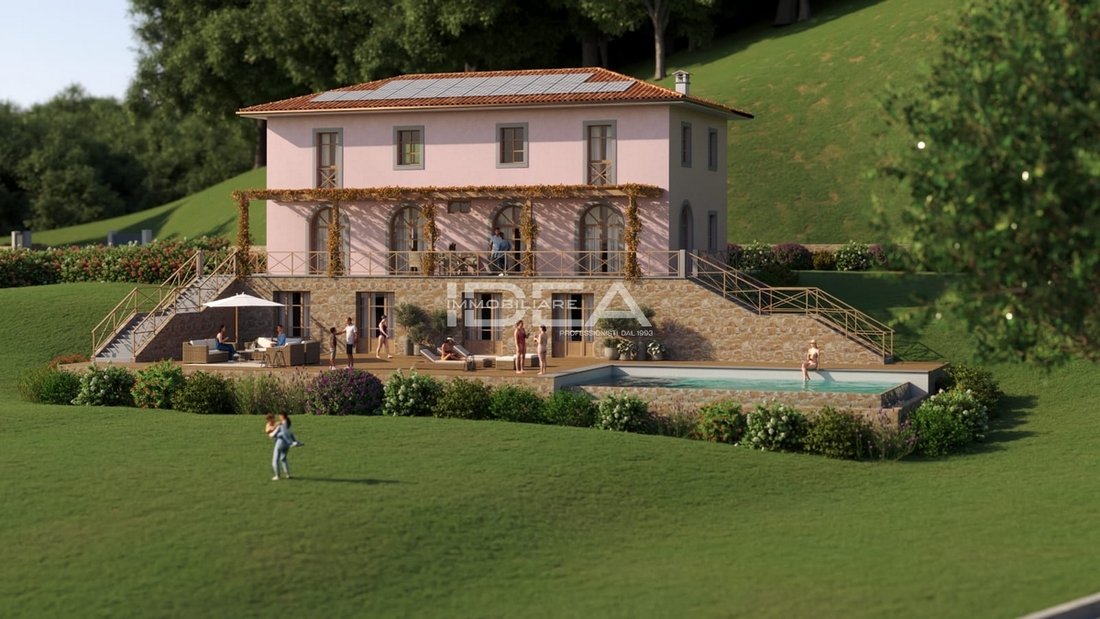 Villa in Barga, Tuscany, Italy 1 - 17810359