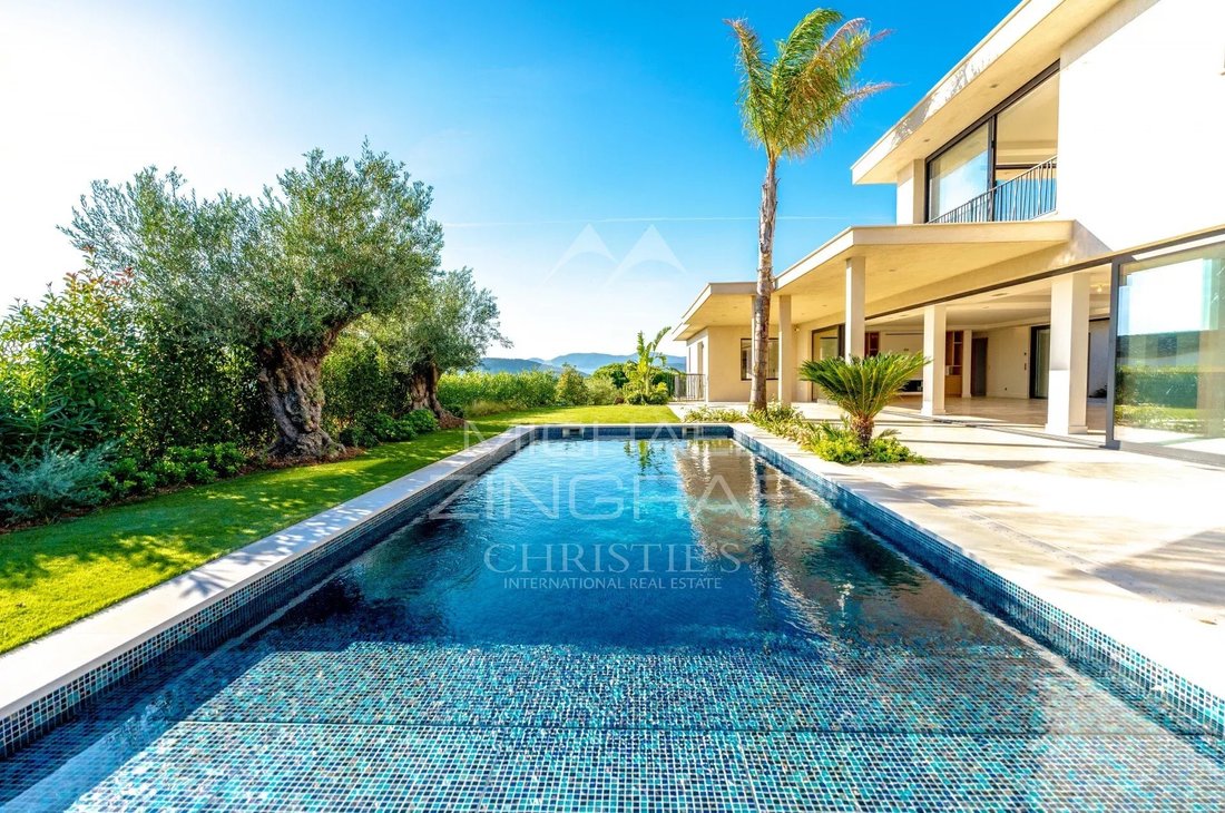 Villa in Nartelle-Noyer-Bellevue-bd des Sardinaux, Sainte-Maxime, France 1 - 17810460