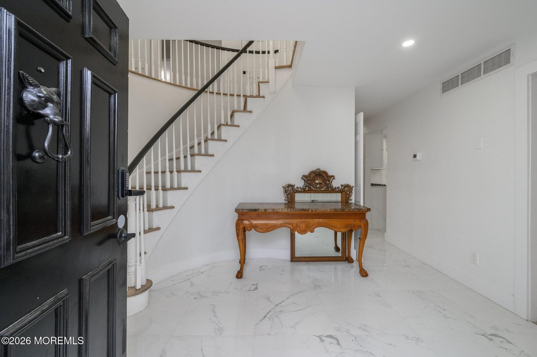 House in Toms River, New Jersey, United States 2 - 17808575