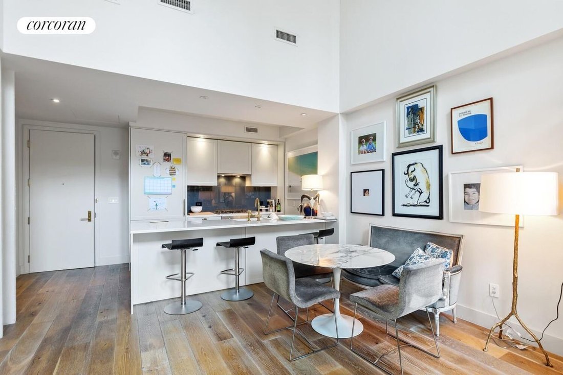 Condo in New York, New York, United States 3 - 17810396