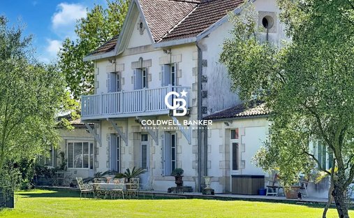 House in Mortagne-sur-Gironde, Nouvelle-Aquitaine, France 1