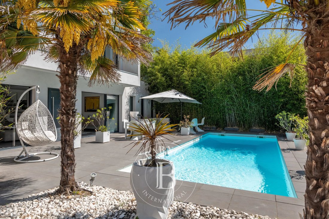 House in Charbonnieres-les-Bains, Auvergne-Rhône-Alpes, France 5 - 17809658