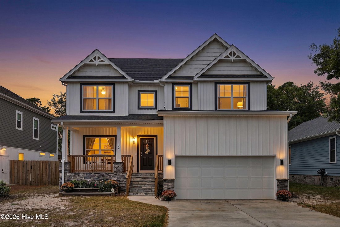 House in Oak Island, North Carolina, United States 1 - 17808922