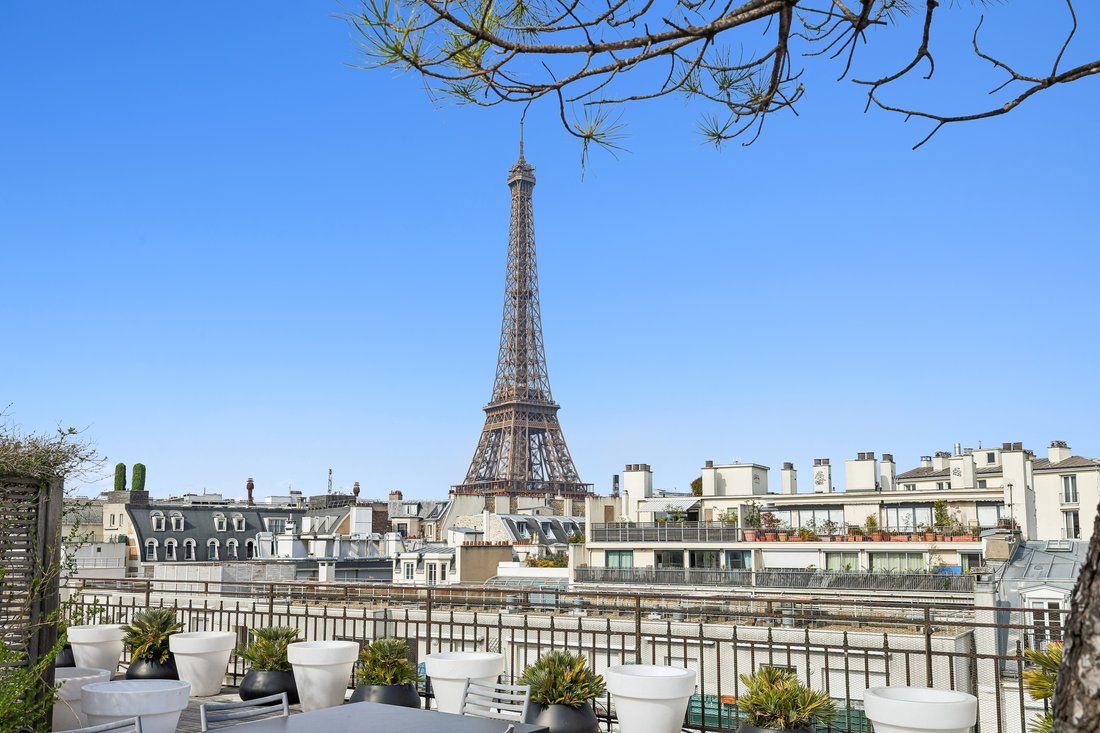 Apartment in Dupleix-Motte Picquet, Paris 15e Arrondissement, Paris 1 - 13757051
