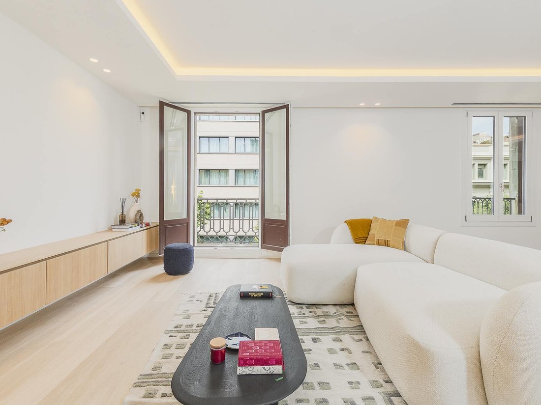 Apartment in Eixample, Barcelona, Spain 4 - 17808898