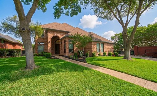 House in Arlington, Texas, United States 1