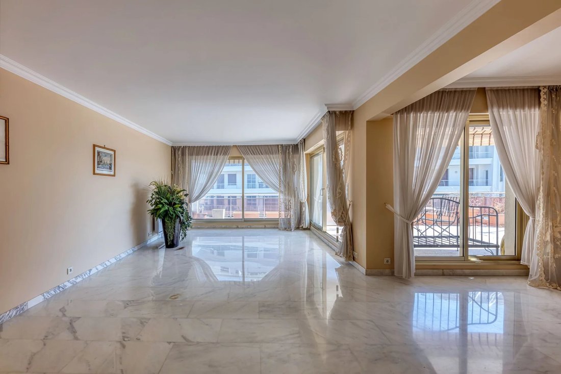 Apartamento en Cannes, Provenza-Alpes-Costa Azul, Francia 4 - 17808428
