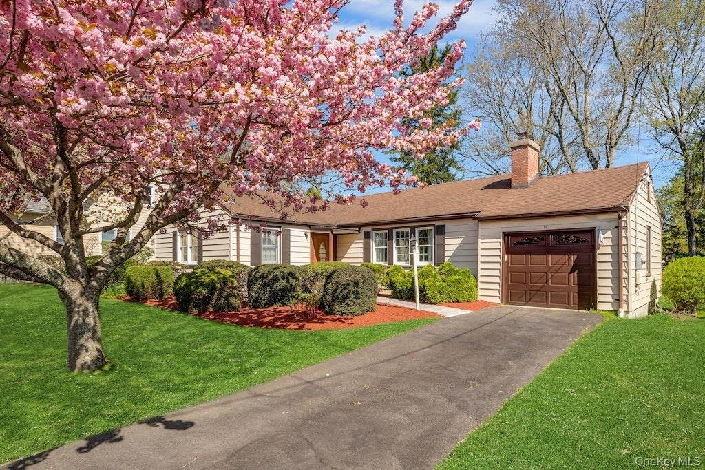 House in White Plains, New York, United States 2 - 17809526