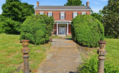 House in College Grove, Tennessee, United States 1