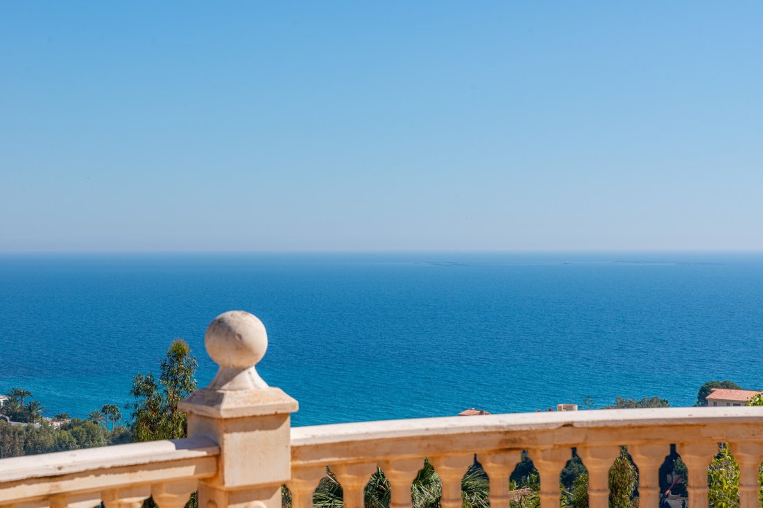 Villa in el Campello, Valencian Community, Spain 1 - 17810053