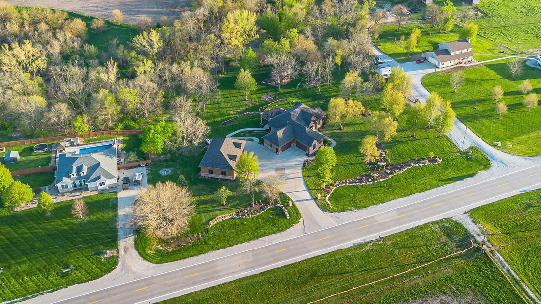 House in Huxley, Iowa, United States 3 - 17809513