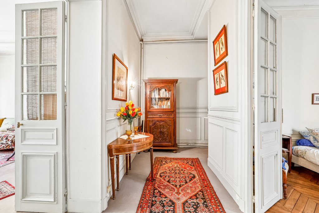 Apartment in Mairie, Paris 8e Arrondissement, Paris 2 - 17810314