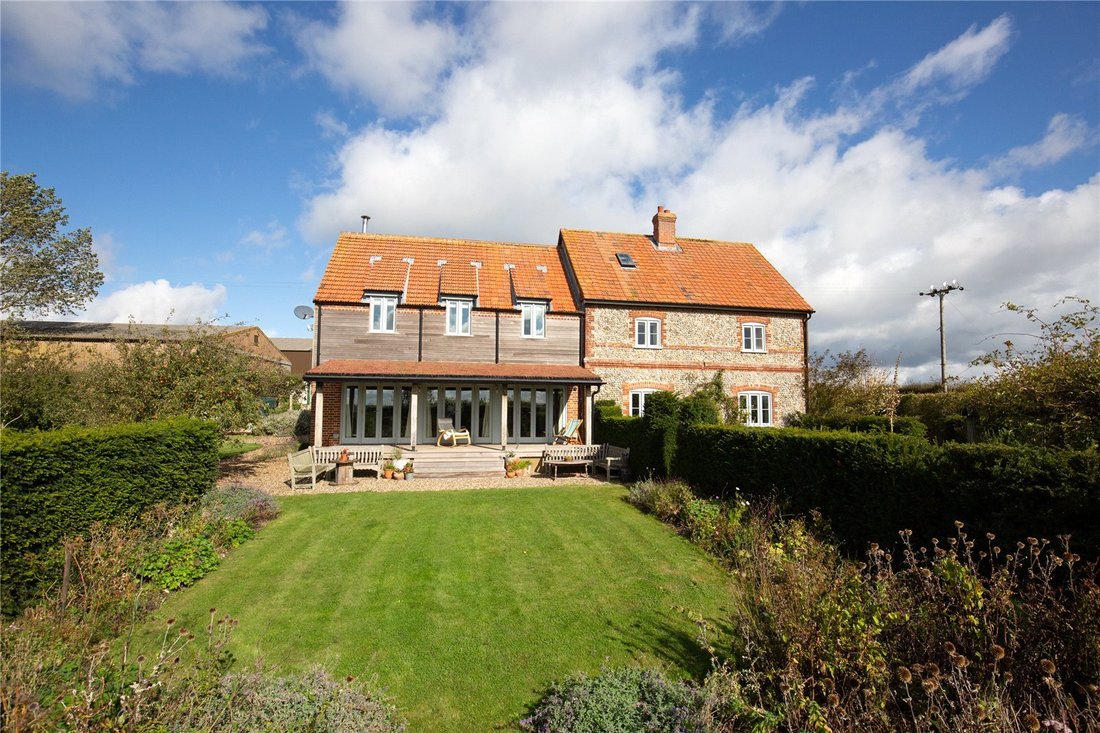 House in Norfolk, England 2 - 17810294