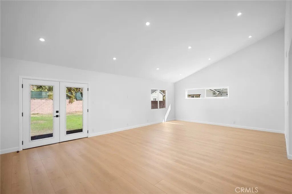 Condo in Los Angeles, California, United States 5 - 17809169
