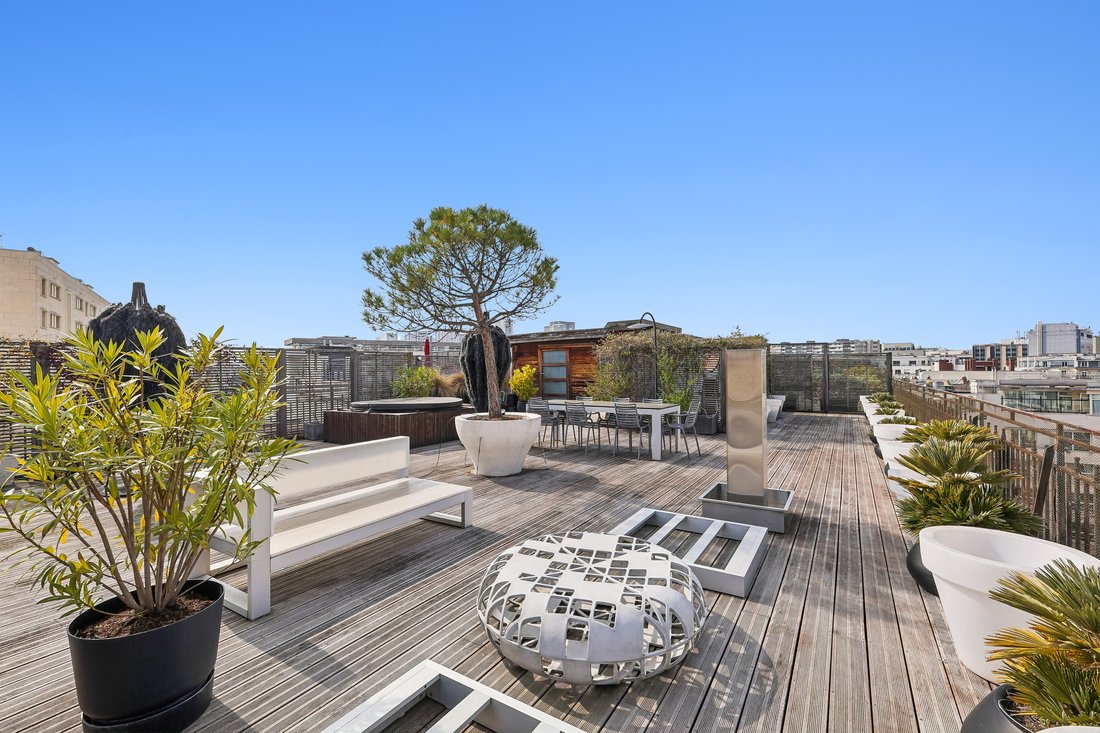 Apartment in Dupleix-Motte Picquet, Paris 15e Arrondissement, Paris 2 - 13757051