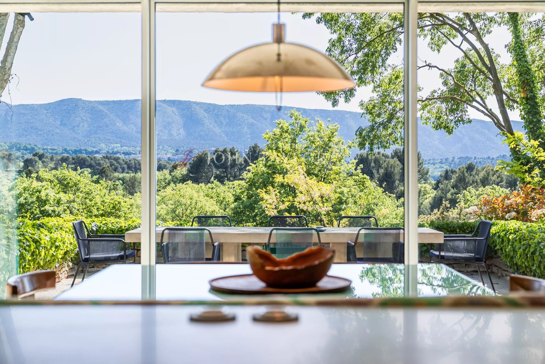 Estate in Ménerbes, Provence-Alpes-Côte d'Azur, France 3 - 17810032