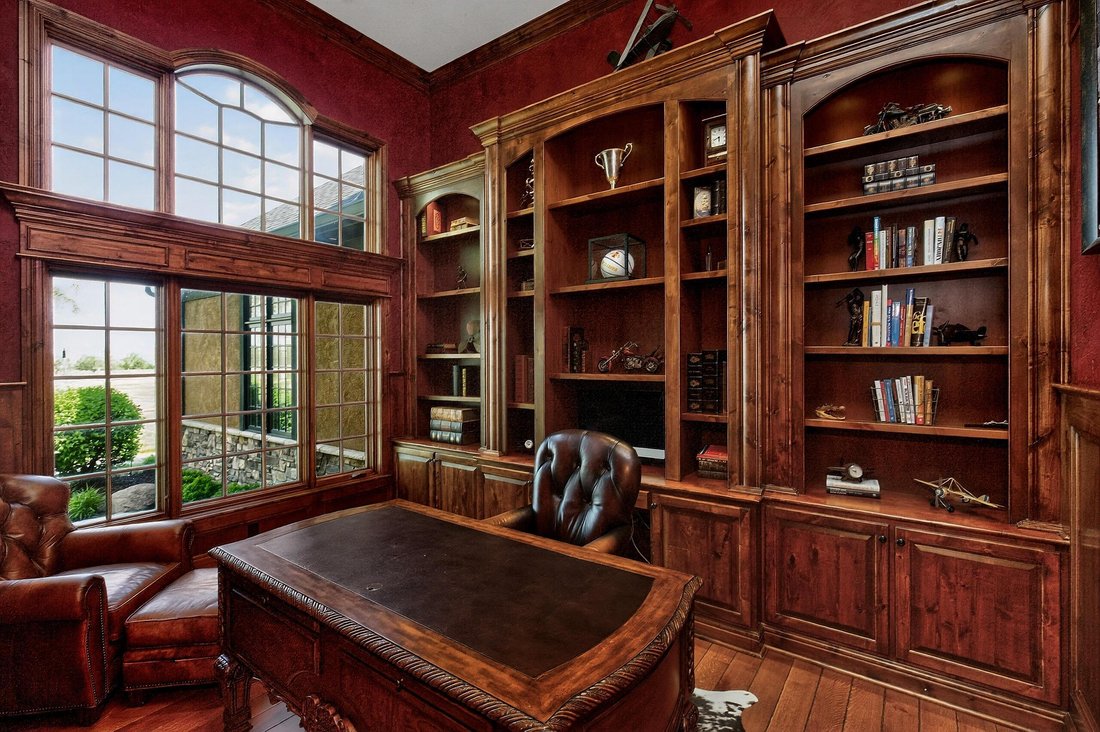 House in Huxley, Iowa, United States 5 - 17809513
